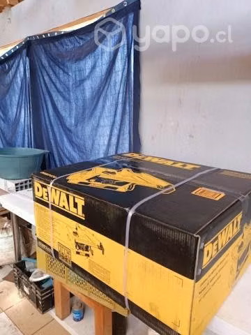 Nueva Sierra de banco DeWALT