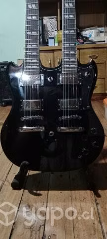 Guitarra doble mástil