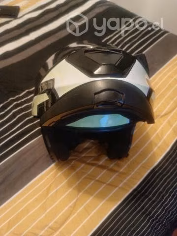 2 cascos en muy buenas condiciones