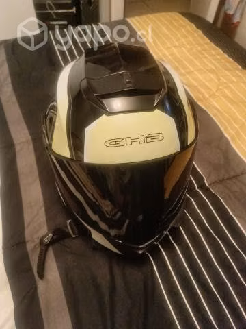 2 cascos en muy buenas condiciones