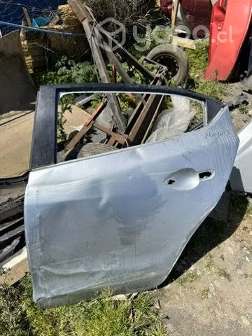 Puerta Mazda 3