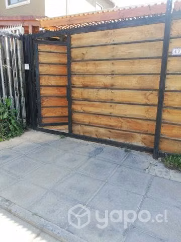 Casa esquina comercial amplio terreno