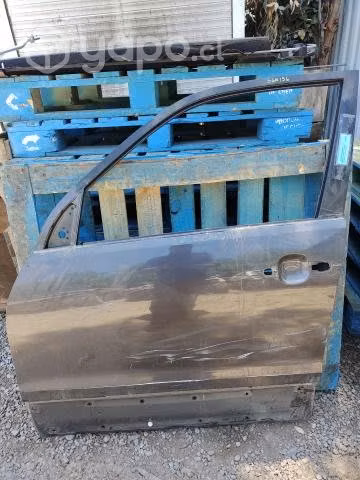 Puerta Delantera izq Suzuki Grand Nomade 2020