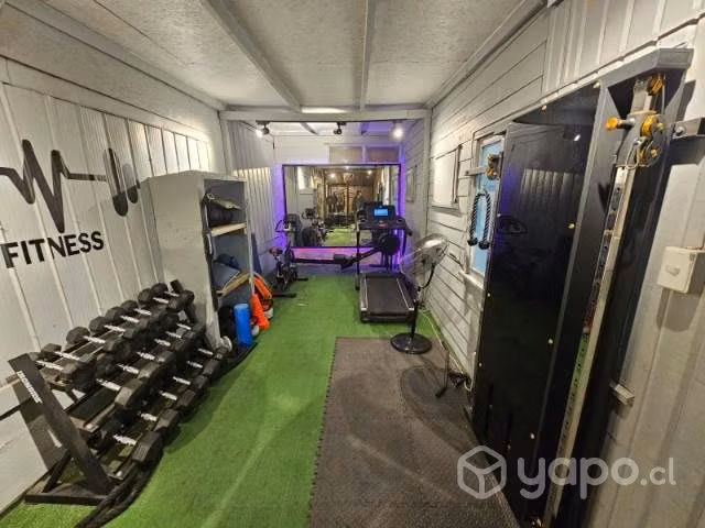 Gimnasio con Box de atención incluído
