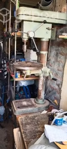 taladro pedestal grande.