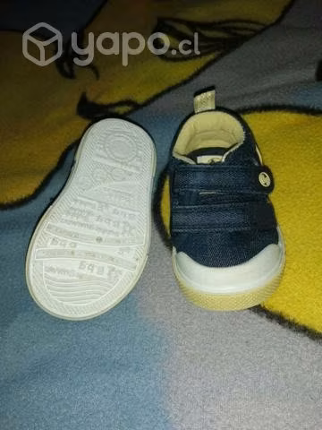 Lote de zapatillas niño