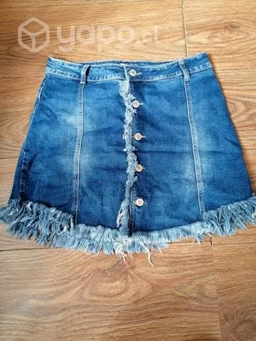 Falda de mesclilla y short