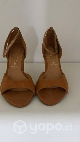 Bello calzado mujer