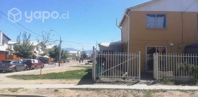 Vendo o permuto Casa esquina 2 pisos