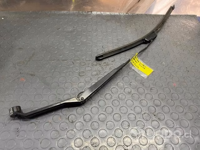 Plumilla limpia parabr der Suzuki Gran Vitara 2010