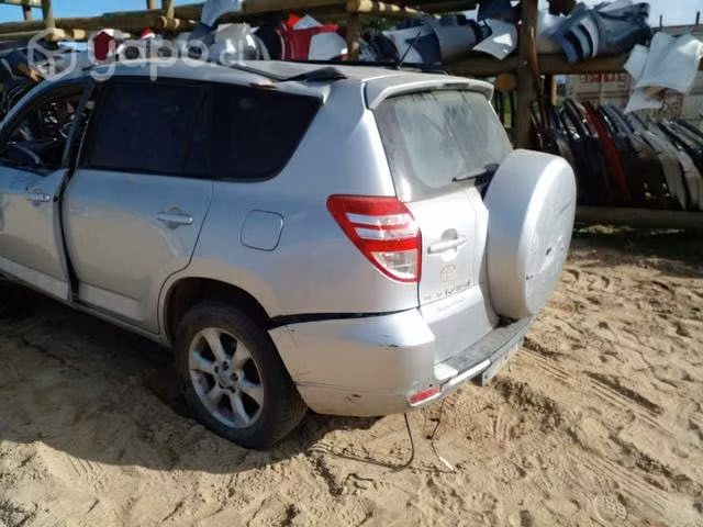 Foco trasero Toyota rav 4 2010