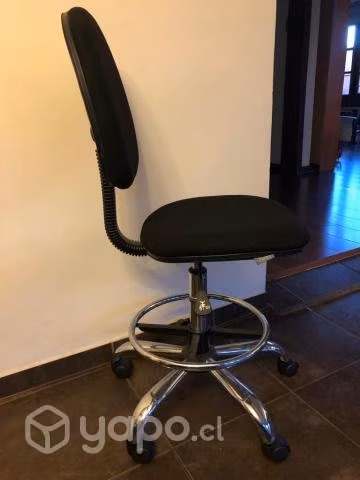 Silla de escritorio, cajero o bar, buen estado - Imagen 2