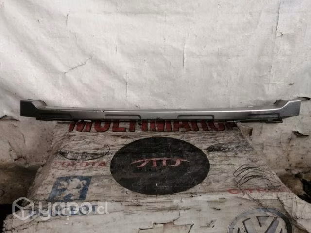 Moldura parachoque chevrolet orlando delantero