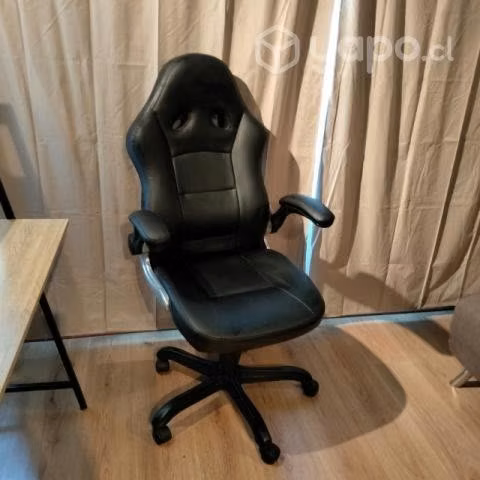 Silla Gamer + Escritorio Minimalista