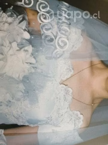 Vestido de novia y accesorios - Imagen 3