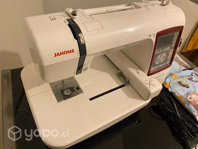 Máquina bordadora Janome Memory craft 203E - Imagen 2