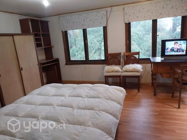 Pieza suite amoblada