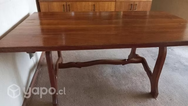 Mesa comedor de madera nativa (lingue)