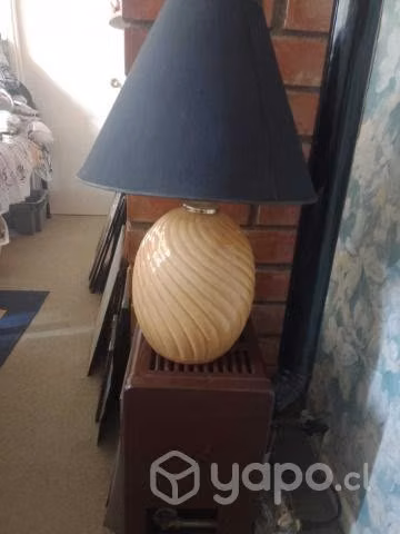 Lampara ceramica y bronce con pantalla