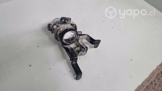 Neblinero Hyundai Elantra dmg la cisterna 04.43