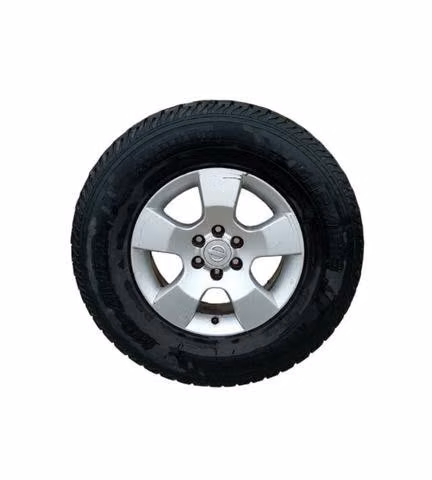 Llanta Con Neumático Nissan Navara 245/75R16 2012