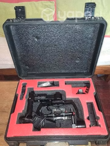 Estabilizador de cámara de rodaje DJI Ronin M