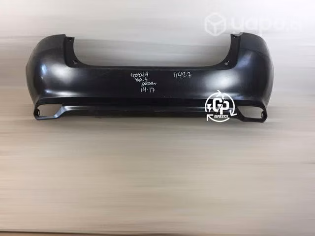 Parachoque trasero Toyota yaris 2014-2017