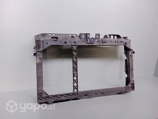 Frontal Mazda 2 dmg la cisterna 1i.2