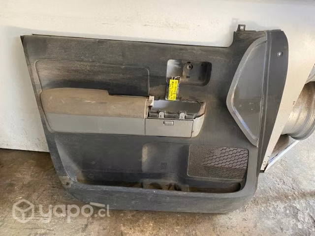 Tapiz puerta delantera izq Toyota Tundra 2010