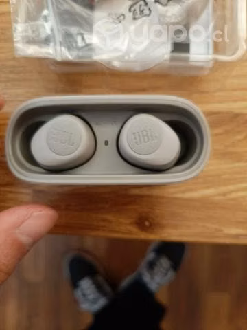Venta de audífonos JBL wave 100 tws