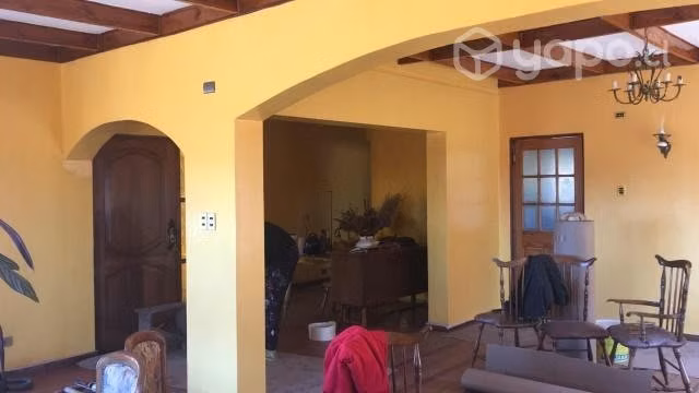 Se vende casa tipo colonial.camino a cato Chillán