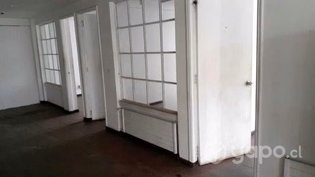 Arriendo amplio edificio oficinas cerrillos