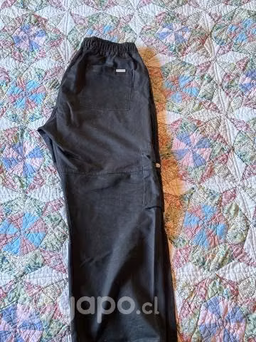 Pantalón cargo negro