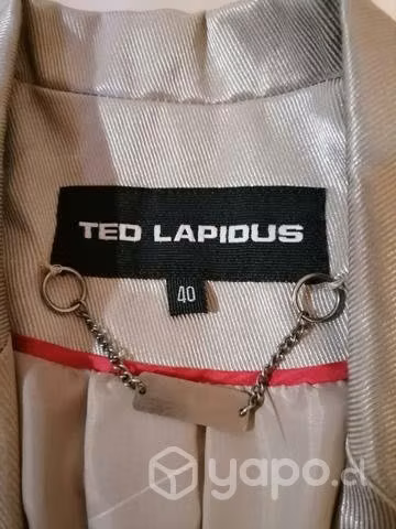 Bleiser más pantalón, marca teo lapidus.