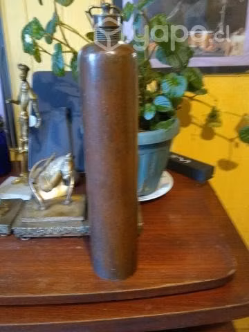Antiguo guatero de pies cobre con bronce