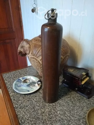 Antiguo guatero de pies cobre con bronce