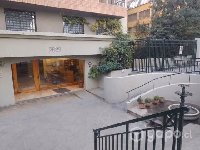 Bodega amplia en edificio residencial Ñuñoa - Imagen 6