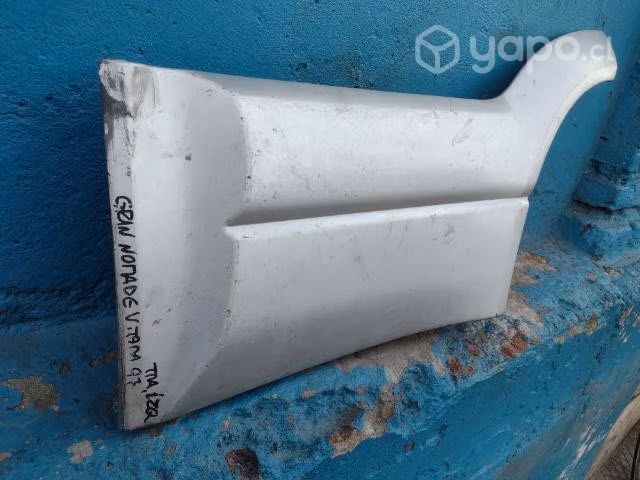 Moldura de puerta tras izq Suzuki nomade 2000-2005