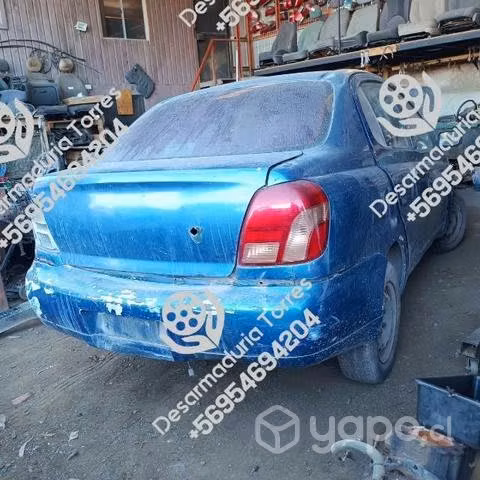 Maletero Toyota Yaris 2001