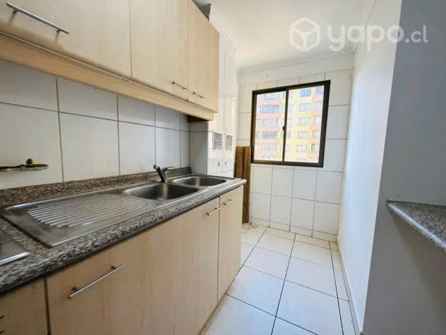 Departamento frente mall florida center