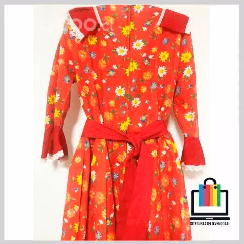 Vestido de Huasa Rojo Flores y Cinta en Cintura