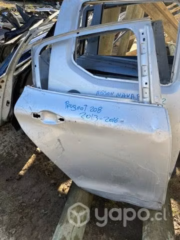 Puerta Peugeot 208