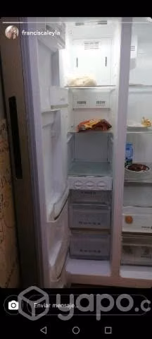 Refrigerador marca Midea