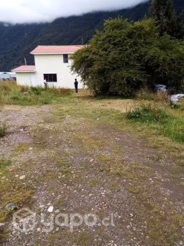 Vendo media hectárea con casa 2 pisos 200 m2