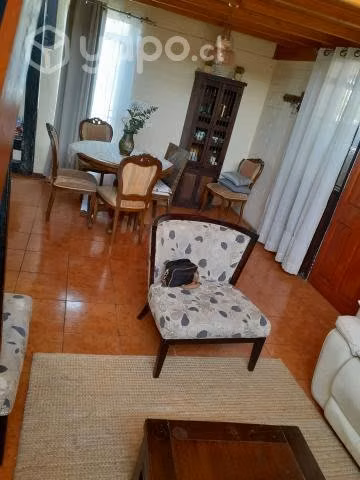 Barrio consolidado , casa solida, patio - Imagen 10