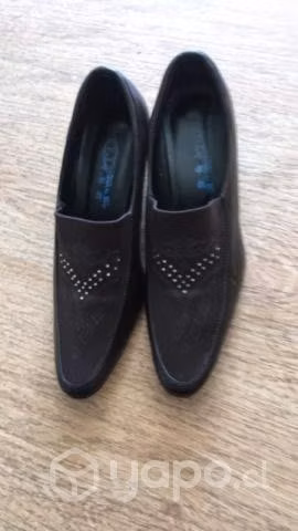 Zapatos café num. 36, insuperable estado