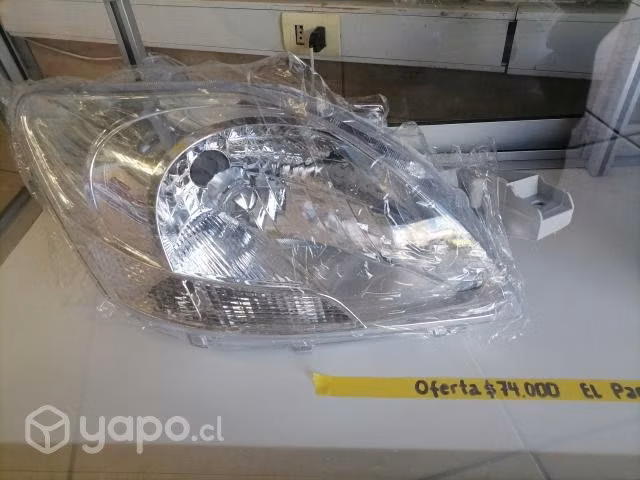 Ópticos delanteros yaris 2006-2013 promo