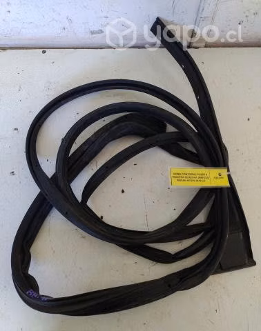 Goma Contor Pta tra der (NNP203) Nissan NP300 2019