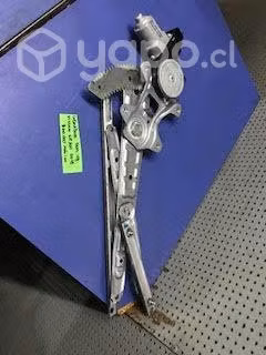 Cremallera alzavidrio pta tras izq Nissan NP300