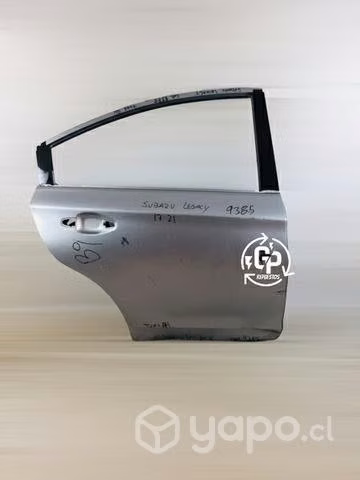 Puerta trasera rh Subaru legacy 2017-2021